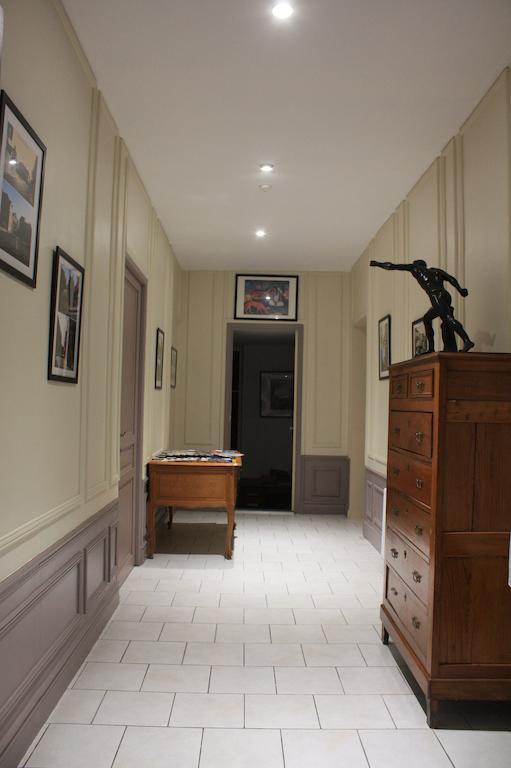 Chambres D'Hotes Noir Lion Péronne Eksteriør billede